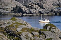 IMG24504 lod jedouci do Nusfjordu